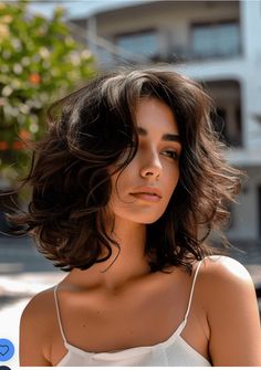 Short Haircut Inspiration, Medium Length Curly Hair, Bob Haircut Curly, Wavy Lob, Hippie Hair, Short Curly Haircuts, Hair Tutorials For Medium Hair