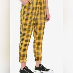 Ankle Length Yellow Plaid Pants With Detachable Chain Hottopic Branded Newwithtags Size Large Juniors Has Button And Clasp And Zipper Has Pockets In Front Price Is Firm Yellow Plaid Pants Outfit, February Style, Yellow Plaid Pants, Enby Outfits, Yellow Grunge, Plaid Pants Outfit, Baggy Jeans Outfit, Bright Outfits, Tanktop Girl