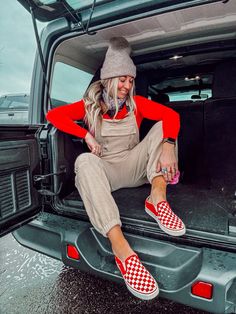 Photo is copyrighted and owned by Alayna.isahousewife do not steal image Overall With Flannel Outfit, Sherpa Overalls Outfit, Checkered Overalls Outfit, Cold Weather Country Outfits, Winter Overall Outfits, Overall Winter Outfit, Winter Overalls Outfit, Checkerboard Outfit, Overalls Outfit Winter