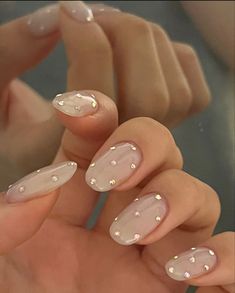 #nailsart #simplenailart #springnails Designer Nails, Nails Inspired, Glittery Nails, December 2024, Bridal Nails