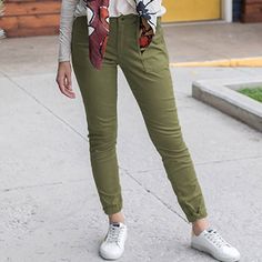 Product Title :Drawstring Waist Plain Cropped Tapered PantsProduct Measurements cm Size Total Length Hips Waist S 94 100 68 M 95 104 72 L 96 110 78 XL 97 116 84 2XL 98 122 90 3XL 99 128 94 S 37 39.4 26.8 M 37.4 40.9 28.3 L 37.8 43.3 30.7 XL 38.2 45.7 33.1 2XL 38.6 48 35.4 3XL 39 50.4 37 Product Details Material: 100% Polyester Color: Black Fringe Tee, Mens Fashion Country, Casual Earrings, Linen Fashion, Tapered Pants, Boho Stil, Sweatshirt Dress, Batwing Sleeve, 8 M