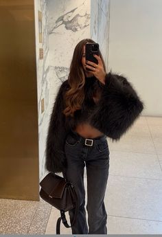 Indie Chic, Clubbing Outfits, Classic Style Outfits, Autumn Fits, Black Femininity, Outfit Inspo Fall, Fall Winter Outfits, Classy Outfits