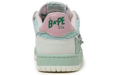 A BATHING APE x Bapy Bape Sta 'Green' SN0059C-KICKS CREW Bapeta Shoes, Dunks Outfit, Bape Sta, Baby Milo, Ape Bape, Trendy Shoes Sneakers, Pretty Shoes Sneakers, Urban Fashion Women, Beach Wear Outfits