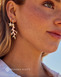 Inspired by the organic, structural shape of coral, these huggies really pop with their enamel flourishes and crystal details. The charms are also removable, letting you switch up your style for a more minimal look 🌊✨ Gold Huggie Earrings, Minimal Look, Huggie Earrings, New Fashion Trends, Huggies Earrings, Kendra Scott, Convertible, Jewelry Box, Zelda