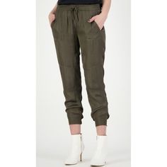 Daily Ritual Women's Lyocell Welt-Pocket Jogger Olive Size 8 (C4) It Has A Small Stain On The Strings, Please Look All The Pictures For Details Casual Olive Pants For Spring, Casual Olive Bottoms For Work, Olive Pants With Pockets For Fall, Olive Bottoms With Side Pockets For Spring, Spring Olive Bottoms With Pockets, Spring Olive Bottoms With Side Pockets, Casual Olive Pants With Pockets, Casual Olive Cargo Pants For Work, Versatile Spring Pants With Pockets