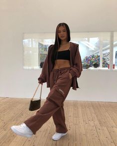 Looks Street Style, Streetwear Fashion Women, Tomboy Fashion, Teenage Fashion Outfits, Fashion Mode, Looks Style, Teen Fashion Outfits, Streetwear Outfit