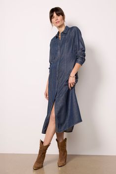 A seamed yoke brings Western style to this chambray shirt dress by Cloth & Stone, featuring a midi silhouette with a front button closure, vertical front seams, and long sleeves. Add a belt and booties for the perfect fall look. | CLOTH AND STONE Women's Western Yoke Shirt Dress, Size XL, Blue Casual Button Front Midi Shirt Dress, Casual Midi-length Shirt Dress With Placket, Casual Midi Length Shirt Dress With Placket, Relaxed Fit Denim Dress With Button Closure For Work, Long Sleeve Denim Dress With Button Closure For Daywear, Indigo Denim Dress For Work, Denim Blue Knee-length Shirt Dress With Button Closure, Relaxed Fit Midi Shirt Dress With Button Closure, Collared Denim Blue Shirt Dress For Work