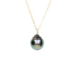 "Tahitian Pearl Necklace, south sea pearl jewelry, baroque pearl pendant, black pearl, Tahitian peacock pearl, floating pearl necklace (GLDBA) A genuine, naturally-colored baroque black Tahitian Pearl hangs peacefully from a 14k gold filled or sterling silver chain in the length of your choice! These cultured beauties are also available on solid 14k yellow and white gold chain. Please message me for details! These pearls range from 8-9mm in size. These organic gems are formed from the black lip Floating Pearl Necklace, Baroque Pearl Pendant, Tahitian Pearl Necklace, Peacock Pearl, Tahitian Black Pearls, White Gold Chains, Sea Pearl, Sea Pearls, South Sea Pearls