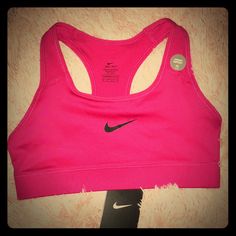 Nwt Nike Dri-Fit Racerback Sports Bra With Medium Support. Size Xs Bundle Likes For Greater Discounts. Happy To Consider Your Offer. Closet Clear Out Days Are A Great Time To Cash In On Discounted Shipping On Your Purchase! Due To Lighting Item’s Color May Vary Slightly From Pictures. Thanks For Checking Out My Listing. Sporty Fitted Sports Bra For Training, Fitted Sporty Sports Bra For Training, Nike Stretch Sports Bra For Workout, Fitted Sporty Sports Bra For Sports Events, Sporty Fitted Sports Bra For Events, Sporty Fitted Sports Bra, Pink Activewear With Mesh Back For Sports, Pink Racerback Sports Bra With Athletic Fit, Racerback Sports Bra For Gym