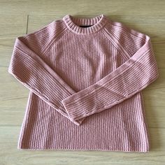 100% Cashmere. Crewneck Sweater With Signature Fisherman Rib And Boxy Silhouette. Beautiful Rosy Blush Pink. Hardly Worn - Excellent Condition. Extra Soft And Cozy. Color No Longer Offered. Rosy Blush, Blush Pink Color, Jenni Kayne, Fisherman Sweater, Crewneck Sweater, Crew Neck Sweater, Pink Color, Blush Pink, Scoop Neck