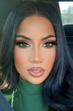 Green Dress Makeup, Prom Eye Makeup, Green Makeup, Green Eyeshadow, Makeup Eye Looks, Makeup Pictures, Makeup For Green Eyes