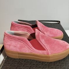 Sz 40 Nib Rodo Suede Loafers Designer Slip-ons With Rubber Sole And Round Toe, Designer Slip-on Loafers With Rubber Sole, Designer Slip-on Flats With Leather Sole, Spring Suede Loafers With Contrast Sole, Luxury Pink Leather Flats, Trendy Suede Slip-ons, Chic Suede Slip-ons With Leather Sole, Pink Leather Sole Flat Loafers, Luxury Slip-on Platform Loafers With Textured Sole