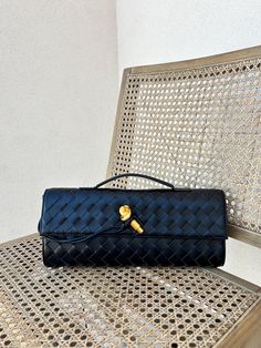 GIFT WRAPPING AVAILABLE - simply mark your order as a "gift" Dimensions: length 31 x height 15 x width 4 cm , adjustable strap of total length 120 cm  Elevate your accessory game with our luxurious woven clutch featuring a stunning gold pin with a crossbody strap. This chic dumpling purse in classic black is a must-have for stylish women who appreciate both fashion and functionality. With its elegant knot detailing and versatile design, this best seller makes for a perfect gift for the women in Gift Top Handle Baguette Bag With Detachable Strap, Baguette Bag With Removable Pouch As Gift, Clutch Flap Bag With Top Carry Handle For Gift, Gift Clutch Flap Bag With Top Carry Handle, Gift Flap Bag With Top Carry Handle, Woven Clutch, Knot Bag, Gold Pin, Crossbody Purse