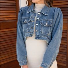 Nwt, Italian Oversized Cropped Denim Jacket By Venti6. Size S/M But Will Fit A Large. Perfect For Throwing Over A Strapless Dress Or Top Or Over A Tee To Add Style. Stretchy, Comfortable And Stylish! See Last Pic For Additional Details! Denim Blue Cropped Jacket With Pockets For Fall, Spring Cropped Jacket In Dark Wash With Long Sleeves, Fall Medium Wash Long Sleeve Cropped Jacket, Dark Wash Long Sleeve Cropped Jacket For Winter, Fitted Denim Blue Cropped Winter Jacket, Cropped Jean Jacket Outfit, Jean Crop Top, Trucker Jacket Women, Zara Denim Jacket