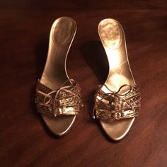 In Gently Used Condition! Gucci Gold Sandals For Formal Occasions, Formal Gold Gucci Sandals, Gucci Gold Designer Sandals, Gucci Gold Evening Sandals, Designer Gucci Gold Sandals, Elegant Gucci Sandals For Spring, Gold Gucci Evening Sandals, Evening Gold Gucci Sandals, Designer Gold Slip-on Heels