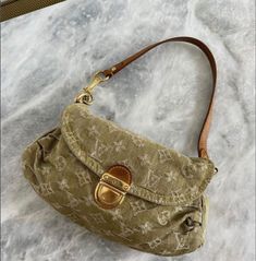 Sac Louis Vuitton, Vintage Designer Bags, Haikou, Coach Bag, Vuitton Bag