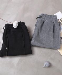 fashion warm winter cotton gray pant loose patchwork drawstring elastic waist casual pants - SooLinen Cuffed Pants, Grey Pants, Fashion Details, Fashion Pants, Warm Winter, Linen Fabric, Casual Pants, Elastic Waist, Short Dresses