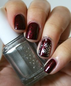 essie christmas nail designs - Google Search Patrick Nagel, Toenail Designs, Unghie Nail Art, Weihnachten Diy, Gel Nail Art Designs, Nail Art Gel, Snowflake Nails, Super Nails