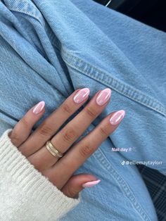 Nails Pink Chrome French, Round Nails Colored Tips, Subtle February Nails, Pink Tip Chrome Nails, Back To School Simple Nails, Baby Pink Tip Nails, Pink French Tip Nails With Chrome, Nails For Redheads, Pink French Tip Nails Chrome