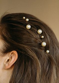 Perla Bobby Pin Set – Jennifer Behr LLC Wedding Short Hair, Luxury Hair Accessories, Jennifer Behr, Pearl Hair Pins, Bobby Pin, Looks Street Style, Luxury Hair, Pearl Hair, Swarovski Pearls