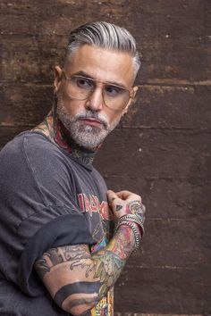 Slick Back Haircut, Older Mens Hairstyles, Tattooed Men, Popular Mens Hairstyles, Gents Hair Style, Grey Beards, Men Haircut Styles