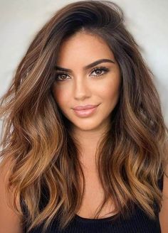 Best Brunette Hair Color, Hair Color Shades, Long Wavy Hair, Hair Inspiration Color