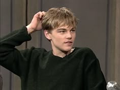 90s Haircut Men Short, Mens Blonde Hairstyles Short, Low Taper Long Hair, 90s Undercut Men, Haircut 90s, 90s Leonardo Dicaprio Hair