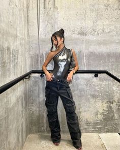 The Weeknd Concert Outfit, Rap Concert Outfit, Beyonce Concert Outfit, Travis Scott Concert, Drake Clothing, Drake Concert, Elegant Streetwear, Rap Concert, One Shoulder Bodysuit