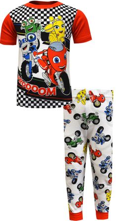 Sure to please any Ricky Zoom fan! These pajamas for toddlers feature the ever adorable Ricky with his buddies Loop, Scootio, and DJ. These jammies are 100% cotton to comply with safety regulations. They are designed to be a snug fit. Nickelodeon Pajamas, Christmas Boxers, Boxer For Men, Toddler Pajamas, Snoopy And Woodstock, Classic Cartoons, Disney Cartoons, Nickelodeon, Snug Fit