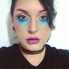 Sheena Bowie #artisticmakeup #inspirationmakeup #bluemakeup #colored #coloredeyebrows #pinkeyebroes #makeup #makeupartist #inspiração #mua Choker Necklace