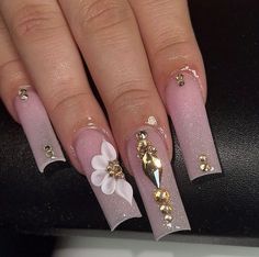 Long Nail Designs With Flowers, 15 Acrylic Nails, Nail Ideas Quinceanera, Medium Length Acrylic Nails Coffin With Rhinestones, Pink Square Acrylic Nails With Rhinestones, Pink And Gold Rhinestone Nails, Pink Nails With Gold Gems, Pink Gold Acrylic Nails, Nail Designs For Quinceanera Pink