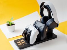 Gamer Gift Idea | Gifts for Boyfriend Birthday - Wenge - Madeset Gifts For Boyfriend Birthday, Station 11, Headphone Holder, Gaming Station, Headphone Stands, Ps4 Controller, Gifts For Boyfriend, Gaming Decor, Game Lovers