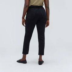 The Original Curvy Cheeky® Jean Coal – Everlane Jeans For Pear, Pear Body Shape Outfits, My Chic Obsession, Pear Body, Pear Body Shape, American Jeans, Boot Cut Denim, Best Jeans