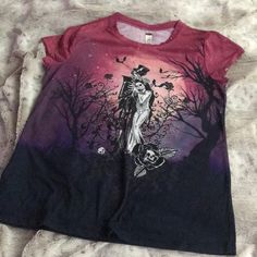 New W/O Tags! Fitted Purple Tops With Sublimation Print, Purple Short Sleeve T-shirt For Halloween, Purple Crew Neck Top For Halloween, Purple Crew Neck Grunge Top, Purple Grunge Crew Neck Top, Bride Tee Shirts, Skeleton Bride, Halloween Tops, Bride Tee