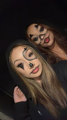 Clown Makeup Latina, Chola Halloween Makeup, Holloween Makeup Skeleton, Baddie Clown Makeup, Chicana Makeup Clown, Chola Clown Makeup Halloween, Smile Now Cry Later Makeup, Clown Makeup Chicano, Make Up For Halloween Ideas