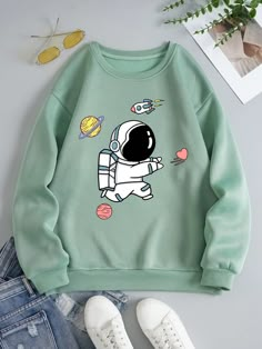 verde menta Casual Collar manga larga Tela Dibujos animados Pullovers Embellished Elástico Ligero Cute Sweatshirts For Women, Stylish Hoodie Women, Cool Sweatshirt Designs, Cute Sweatshirts Outfits, Cute Hoodie Outfit, Sweatshirts Design, Hoodies Cute, Plus Size Pullover, Green Stuff