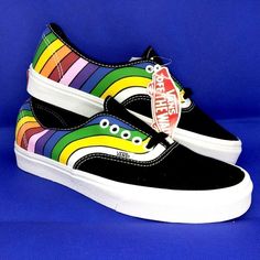 Vans New Designer Refract Rainbow Unisex Skate Sneakers #500714 Colors: Black With Rainbow Design On Sides And Back!! Sizes: Men - 9 / Women - 10 1/2 New With Tags. If You Like This Item, Purchase Now Before It Is Gone, Or Put A Reasonable Offer In. High Top Tennis Shoes, Vans Old Skool Low, Skate Sneakers, Skater Shoes, Blue Vans, Purple Sneakers, Shoes Vans, Waterproof Winter Boots, Vans Black