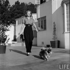 lana turner and pooch Lana Turner, Convertible Collar, Old Hollywood Stars, Movie Star, Vintage Girls, Vintage Love