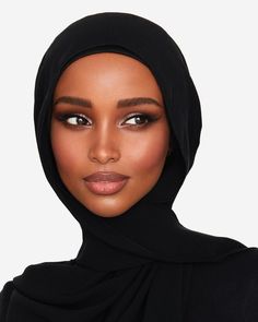 Hijab Makeup, Dark Eyeshadow, Work Makeup, Slimmer Face, Warm Skin Tone, Mode Turban, Beauty Shoot