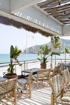 BEACH DAYS IN ALTEA AND WE VISIT THE GOA RESTAURANT // DÍAS DE PLAYA EN ALTEA Y VISITAMOS EL RESTAURANTE GOA Beach Club Decoration, Boho Style Restaurant, Beach Life Style, Boho Restaurant, Roof Top Cafe, Culture Cafe, Altea Spain, Pet Cafe