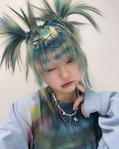 Clowncore Hairstyles, Maximalist Hairstyle, 90s Punk Hair, Unusual Hairstyles, Dyed Hair Inspiration, Punk Hair, Haircut And Color