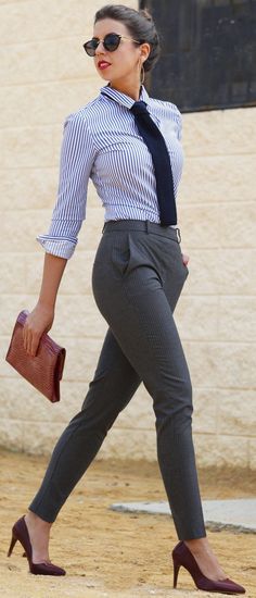 45 Classy Work Outfits Ideas For The Sophisticated Woman Summer Office Outfits, Mode Tips, Peggy Carter, Classy Work Outfits, Professional Attire, Business Outfit, Winter Trends, Looks Chic, Womens Fashion For Work