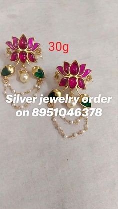 Lotus Pendant Gold Indian, Jade Jewelry Design, Jwellary Design, Pretty Gold Necklaces, Ruby Jewelry Necklaces, Gold Jewelry Prom, Temple Jewellery Earrings, Jhumka Designs, Gold Jewels Design