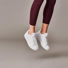 Great Fashionable Sneakers Adidas Advantage Base, Adidas White Shoes, Trail Shoes Women, Adidas Advantage, Adidas Superstar Women, Adidas White Sneakers, Adidas Tubular Shadow, Bold Shoes, Adidas Supernova