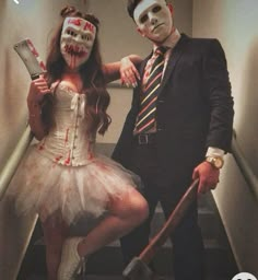 Costume Halloween Duo, Scary Couples Costumes, Partner Halloween Costumes, Scary Couples Halloween Costumes, Creepy Halloween Costumes, Halloween Parejas, Horror Halloween Costumes, Hot Halloween Outfits, Halloween Couple