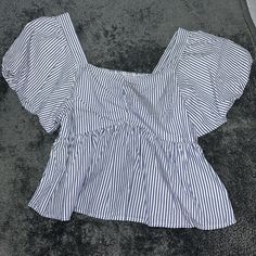 Nwot Size Large Old Navy Peplum Striped Blouse Trendy Striped Puff Sleeve Top, Spring Striped Puff Sleeve Tops, Striped Cotton Puff Sleeve Top, Striped Puff Sleeve Top For Summer, Striped Cotton Tops For Brunch, Cotton Striped Tops For Brunch, Summer Striped Tops For Brunch, White Puff Sleeve Top For Vacation, White Puff Sleeve Vacation Top