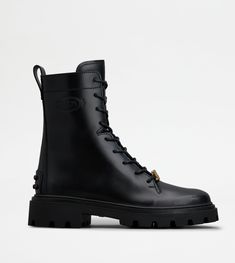 Woman BLACK Combat Boots in Leather XXW08J0EY53RBT42B999 | Tods Women Combat Boots, Desert Boot, Womens Combat Boots, Black Combat Boots, Desert Boots, Logo Stamp, Black Ankle Boots, Look Fashion, Fashion Boots