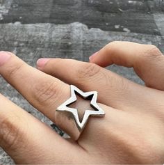 Star Ring Silver Star Ring Sterling Silver Plated Statement - Etsy Antique Silver Rings Chunky, Cool Chunky Rings, Chunky Star Ring, Silver Star Rings, Star Ring Silver, Jewellery Inspo Silver, Silver Chunky Ring, Chunky Silver Ring, Chunky Silver Rings Aesthetic