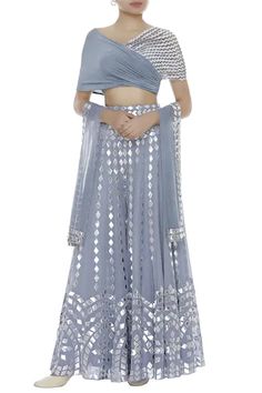 Embroidered Top Pant Set Reeti Arneja, Tops Outfit Ideas, Tops Outfit, Choli Dress, Lehenga Blouse Designs, Indian Gowns Dresses, Indian Bridal Outfits, Designer Party Wear Dresses