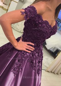 Satin Court Train A Line Princess Sleeveless Off The Shoulder Prom Dress Outfits For Women With Appliqued Purple Ball Gown, Ball Gown Prom Dresses, Gown Prom Dresses, Satin Ball Gown, Prom Dresses Elegant, Elegant Ball Gowns, Dress Display, Gown Prom, Ball Gowns Prom